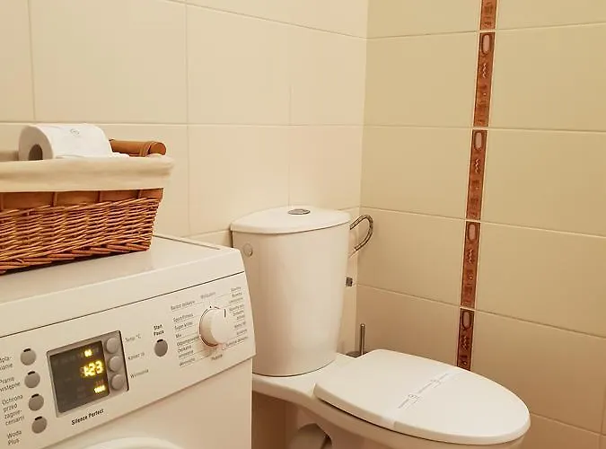 玛丽娜默克多公寓 * 华沙